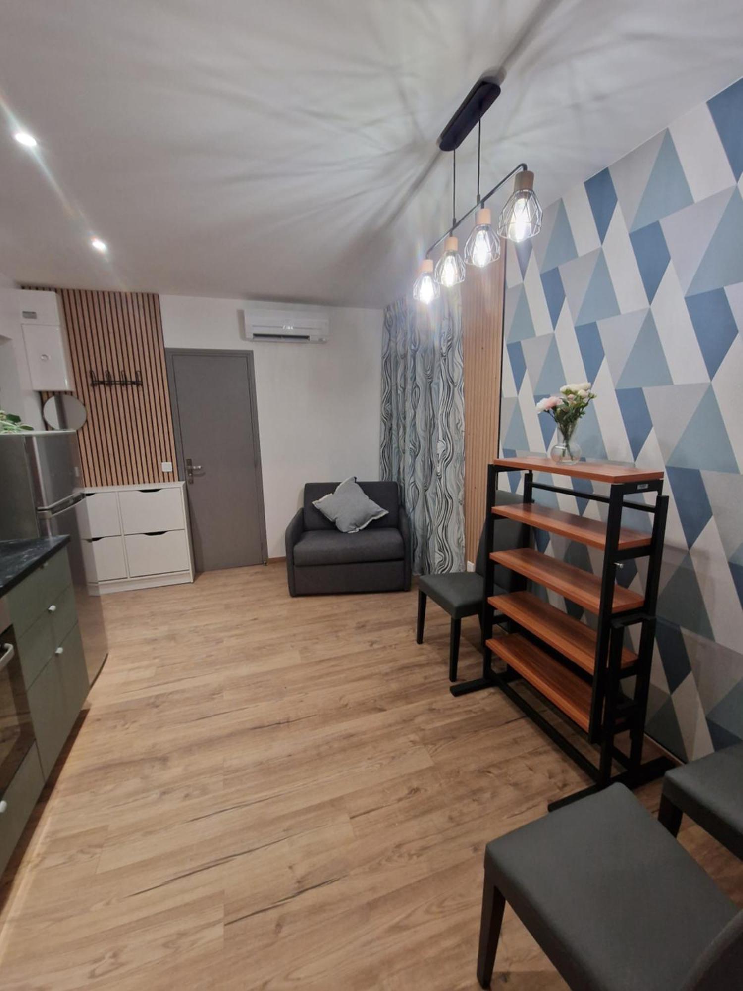Maison D'Hotes Avec 3 Appartements Et Un Studio Viry-Châtillon Exterior foto
